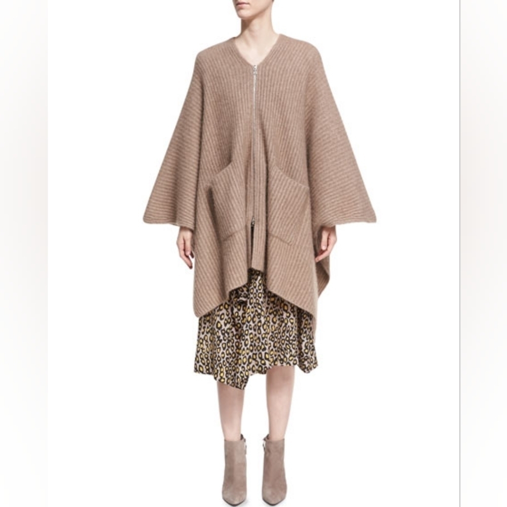 Derek Lam cashmere poncho size M in EUC
